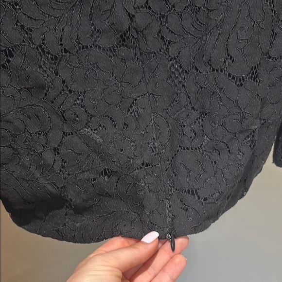 Elegant Black Lace Women's Top - Picture 5 of 7